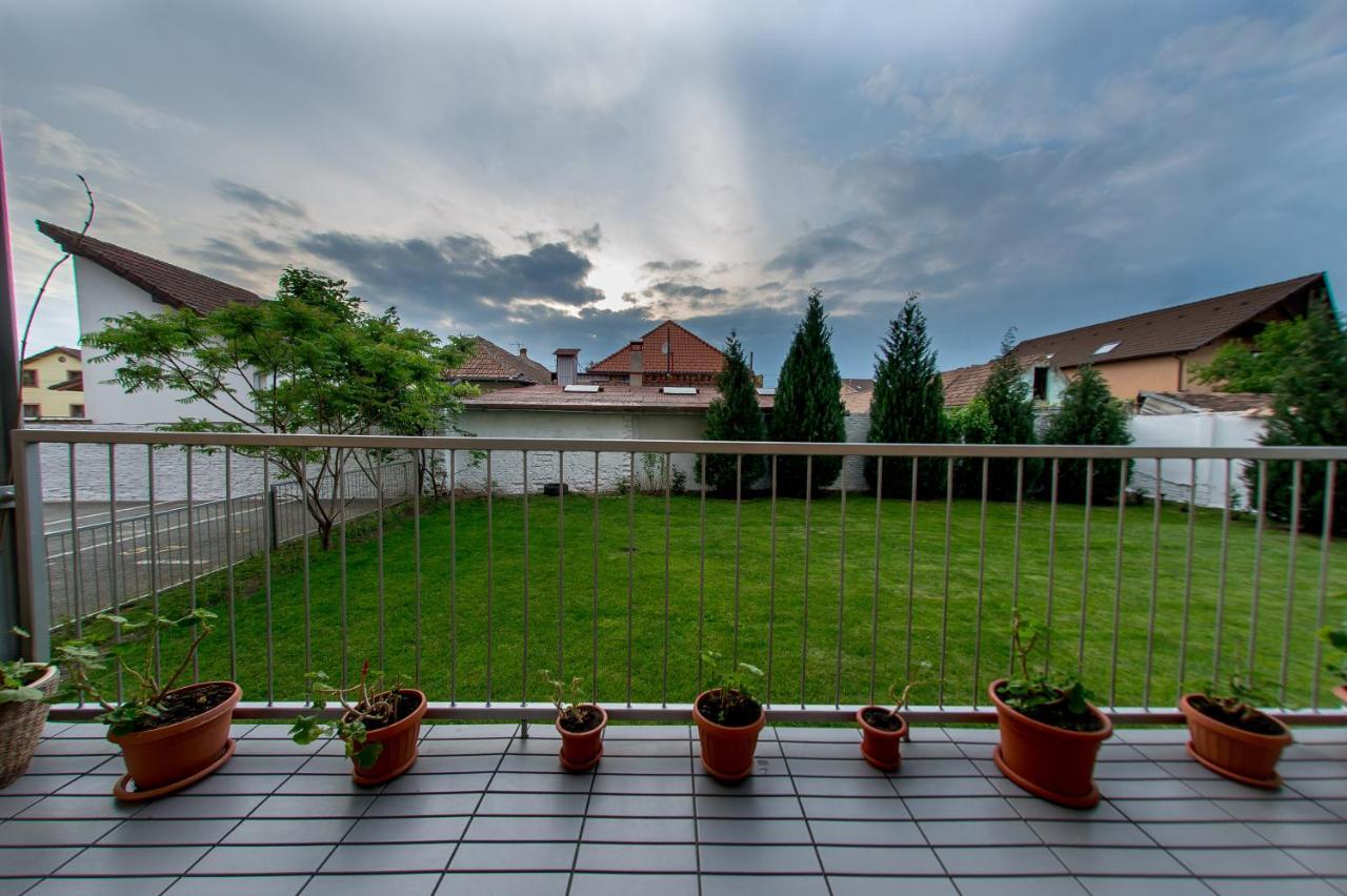 Terezianum Apartments, Free Parking Sibiu Luaran gambar