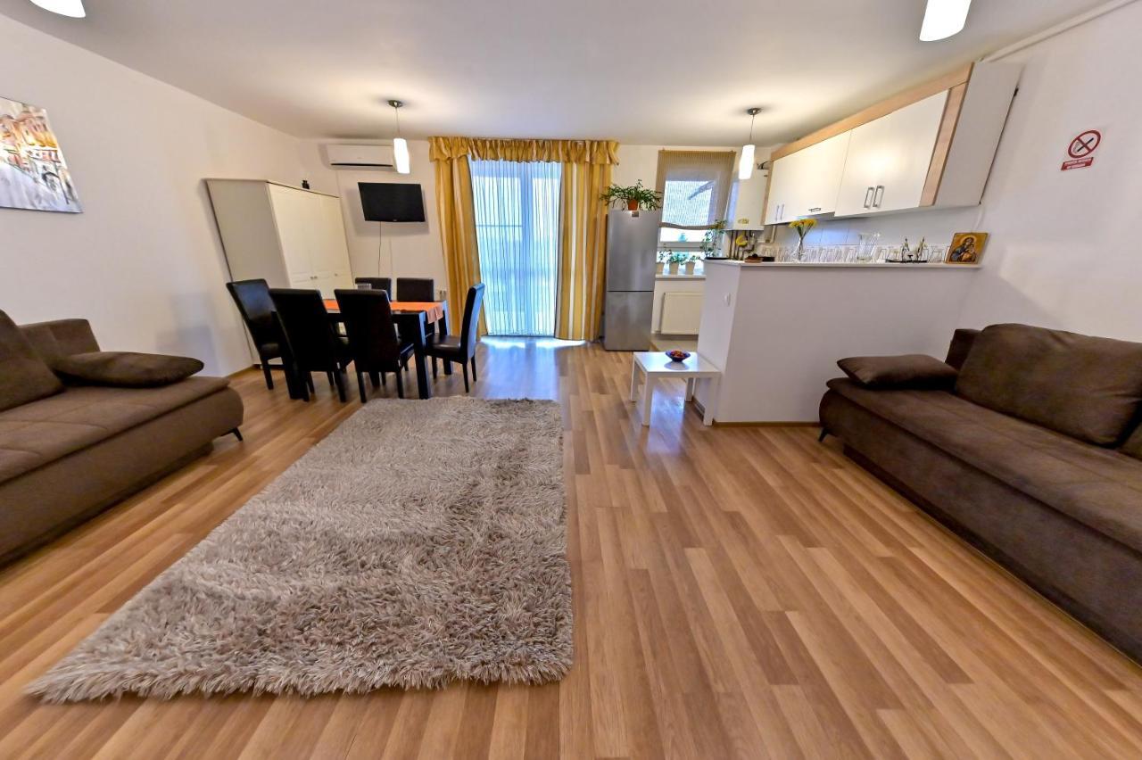 Terezianum Apartments, Free Parking Sibiu Luaran gambar